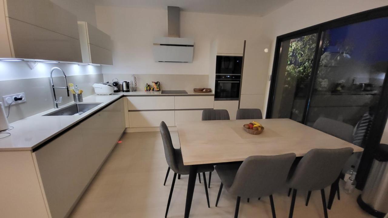 Villa Moderne De Standing Avec Piscine Privee A 400M De La Plage - 4 Chambres 孔卡 外观 照片
